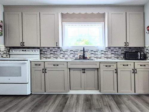 16 Copp Avenue, Amherst, NS - Indoor Photo Showing Kitchen