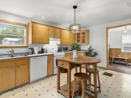 7 Mill Stream Loop, Upper Musquodoboit, NS - Indoor Photo Showing Kitchen With Double Sink