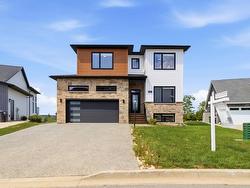 43 Tuscany Run  Timberlea, NS B3T 0L2