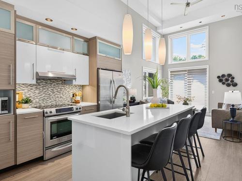 113 5662 Roberts Street, Halifax, NS - Indoor Photo Showing Kitchen With Upgraded Kitchen
