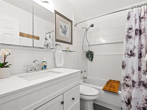 116 Silver Maple Drive Drive, Timberlea, NS - Indoor Photo Showing Bathroom
