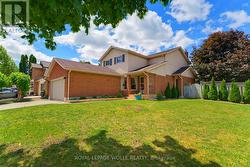 3 ALONA AVENUE  Cambridge, ON N3C 3Y5