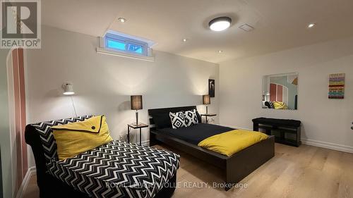 3 Alona Avenue, Cambridge, ON - Indoor Photo Showing Bedroom