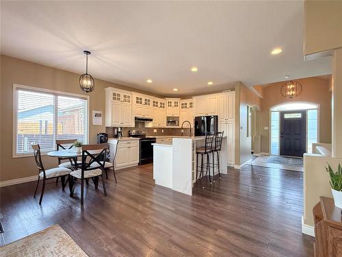 24 Brookwood Drive, Brandon, MB - Indoor