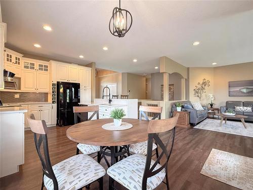 24 Brookwood Drive, Brandon, MB - Indoor Photo Showing Dining Room