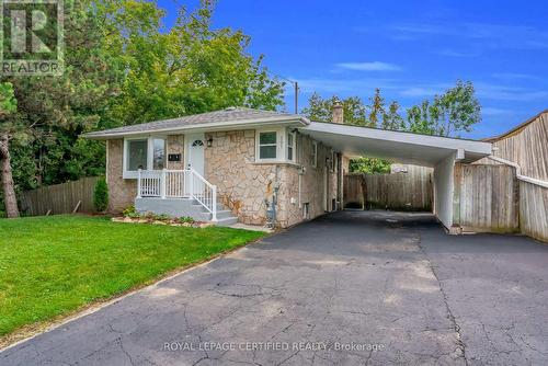 301 GENEVA AVENUE  Oshawa, ON L1J 1L9