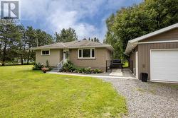 2312 Rosslyn RD  Thunder Bay, ON P7K 1G7