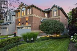 2268 VISTA OAK ROAD  Oakville, ON L6M 3L8