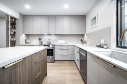 5758 Av. Wolseley  Côte-Saint-Luc, QC H4W 2L7