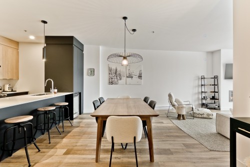 Dining Room - 110-240B Rue Du Cercle-Des-Cantons, Bromont, QC - Indoor Photo Showing Dining Room