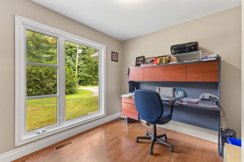 Bedroom - 57 Ch. Mcclements, L'Ange-Gardien, QC - Indoor Photo Showing Office