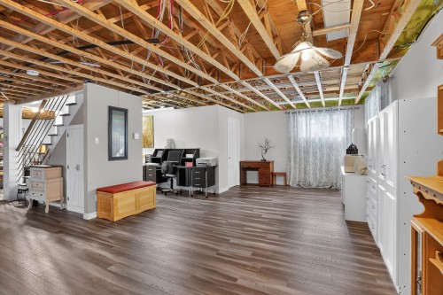 Family Room - 470 11E Avenue, Saint-Tite, QC - Indoor Photo Showing Basement