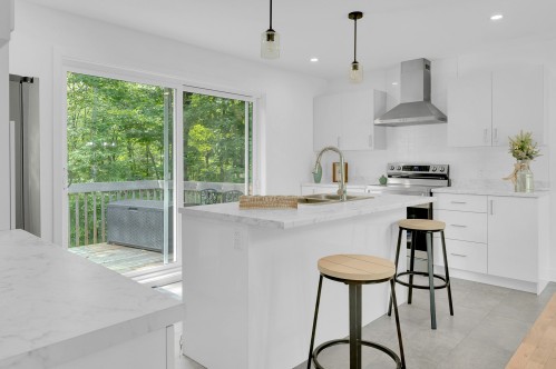 Kitchen - 34 Ch. Champêtre, Lachute, QC - Indoor Photo Showing Kitchen With Double Sink With Upgraded Kitchen