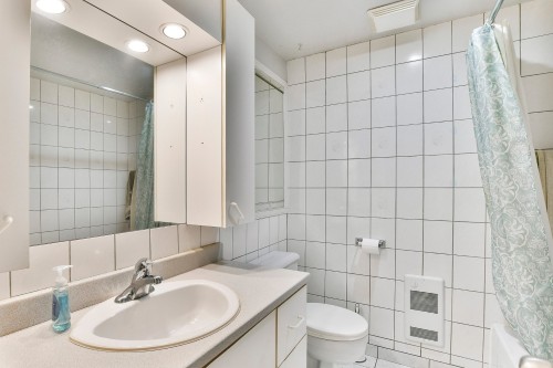 Salle de bains - 639 Rue Faribault, L'Assomption, QC - Indoor Photo Showing Bathroom