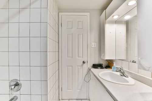 Salle de bains - 639 Rue Faribault, L'Assomption, QC - Indoor Photo Showing Bathroom