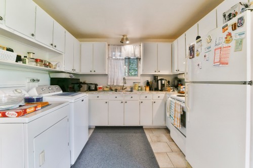 Cuisine - 639 Rue Faribault, L'Assomption, QC - Indoor Photo Showing Laundry Room
