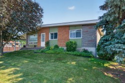 2975 Rue St-Paul  Saint-Hyacinthe, QC J2T 2B4