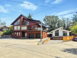 1143 Lindsay Pl Langford, BC V9B 5N9