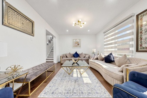 6663 Harlow Road, Mississauga, ON - Indoor Photo Showing Living Room
