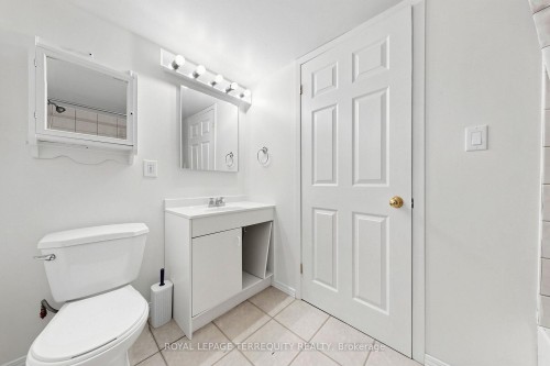6663 Harlow Road, Mississauga, ON - Indoor Photo Showing Bathroom