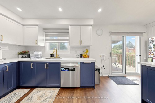 6663 Harlow Road, Mississauga, ON - Indoor Photo Showing Kitchen