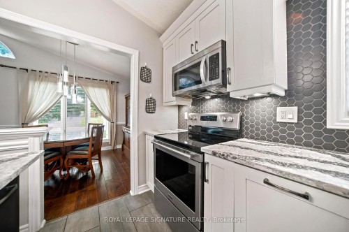 30 Andrew Street, Brant, ON - Indoor Photo Showing Kitchen