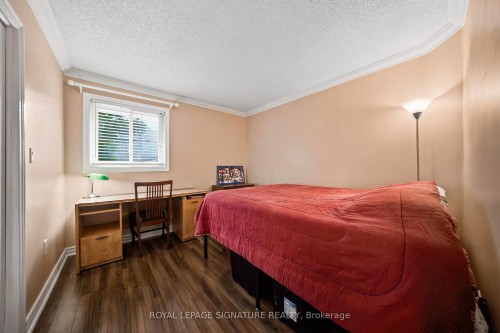 30 Andrew Street, Brant, ON - Indoor Photo Showing Bedroom