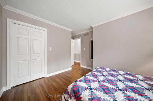 30 Andrew Street, Brant, ON - Indoor Photo Showing Bedroom