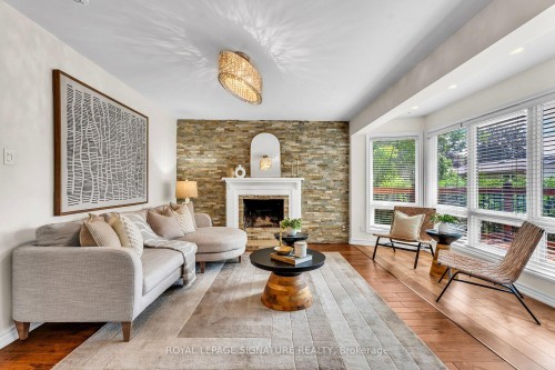89 Batson Drive, Aurora, ON - Indoor Photo Showing Living Room With Fireplace