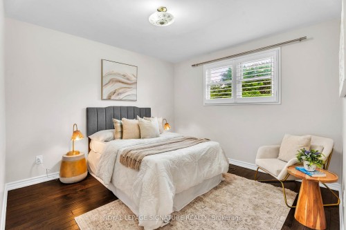 89 Batson Drive, Aurora, ON - Indoor Photo Showing Bedroom