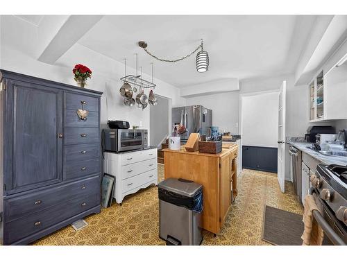 492 Parkdale Crescent, St Clair, ON 
