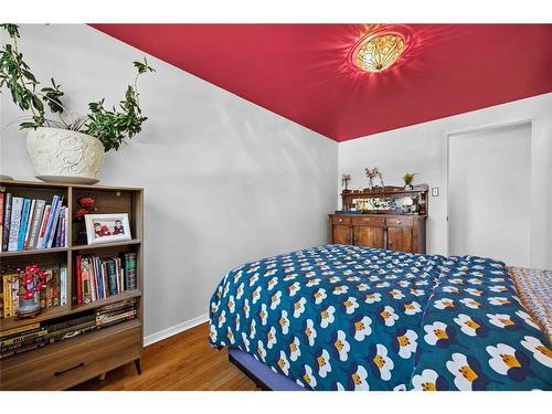 492 Parkdale Crescent, St Clair, ON 