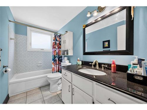492 Parkdale Crescent, St Clair, ON 