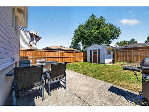 492 Parkdale Crescent, St Clair, ON 