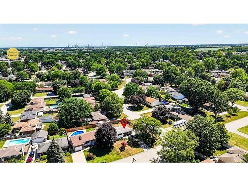 492 Parkdale Crescent, St Clair, ON 