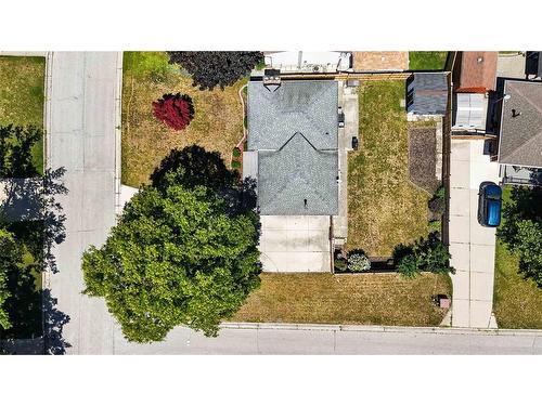 492 Parkdale Crescent, St Clair, ON 