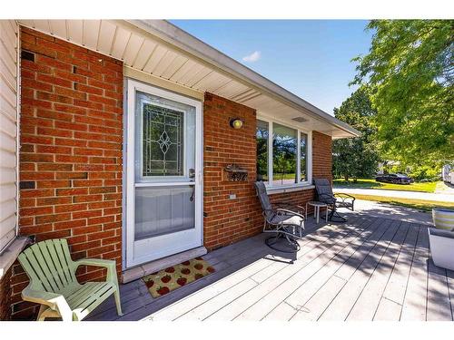 492 Parkdale Crescent, St Clair, ON 
