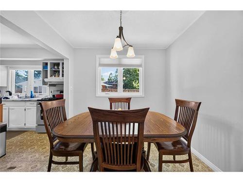 492 Parkdale Crescent, St Clair, ON 