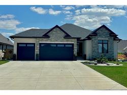 1977 LAKESHORE Road Sarnia, ON N7X 1E6