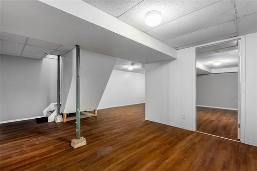 14 Whiteway Rd, Winnipeg, MB - Indoor Photo Showing Other Room
