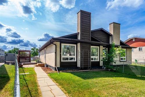 14 Whiteway Rd, Winnipeg, MB - Outdoor