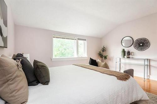 200 Beaverbrook St, Winnipeg, MB - Indoor Photo Showing Bedroom