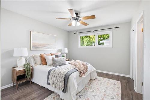 15 Columbus Cr, Winnipeg, MB - Indoor Photo Showing Bedroom