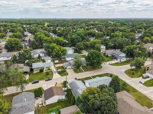 15 Columbus Cr, Winnipeg, MB - Outdoor With View