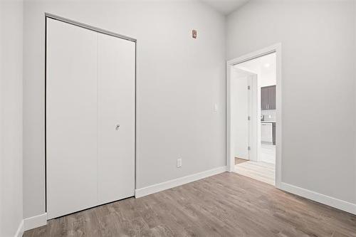 703-70 Barnes St, Winnipeg, MB - Indoor Photo Showing Other Room