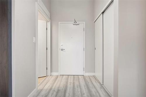 703-70 Barnes St, Winnipeg, MB - Indoor Photo Showing Other Room