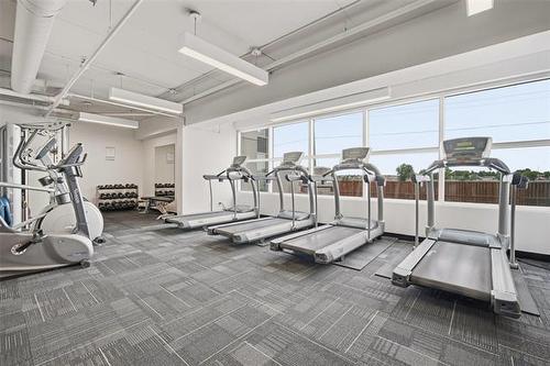 703-70 Barnes St, Winnipeg, MB - Indoor Photo Showing Gym Room