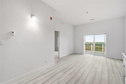 703-70 Barnes St, Winnipeg, MB - Indoor Photo Showing Other Room