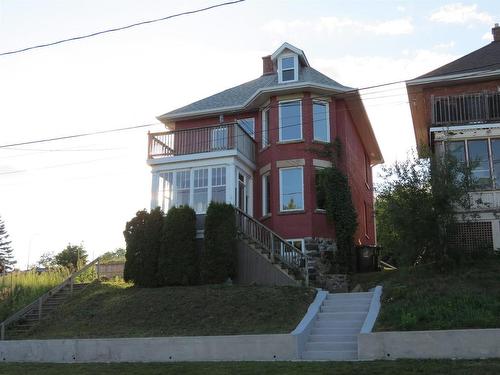 4 Crown Street, Thunder Bay, ON - Outdoor With Balcony