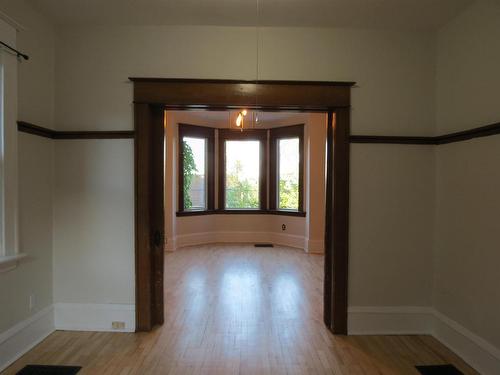 4 Crown Street, Thunder Bay, ON - Indoor Photo Showing Other Room